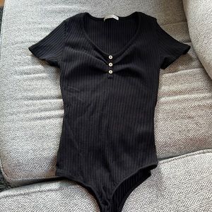 Active USA Black Short Sleeve Bodysuit S